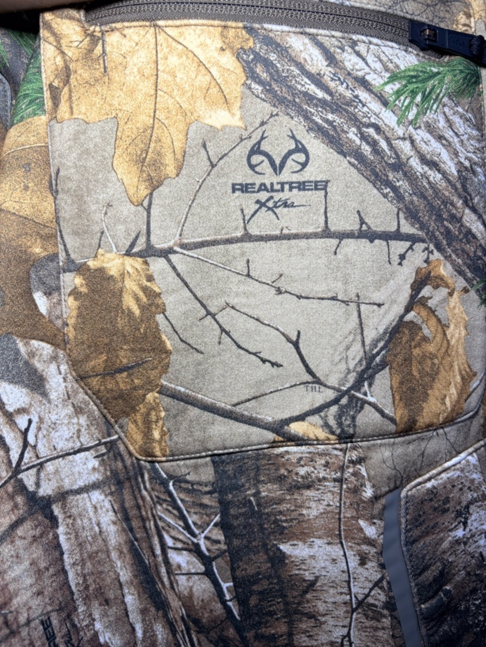 Cabela’s Realtree Men's Camo Cargo Hunting Outdoor Pants - Brown/Green - Picture 4 of 5